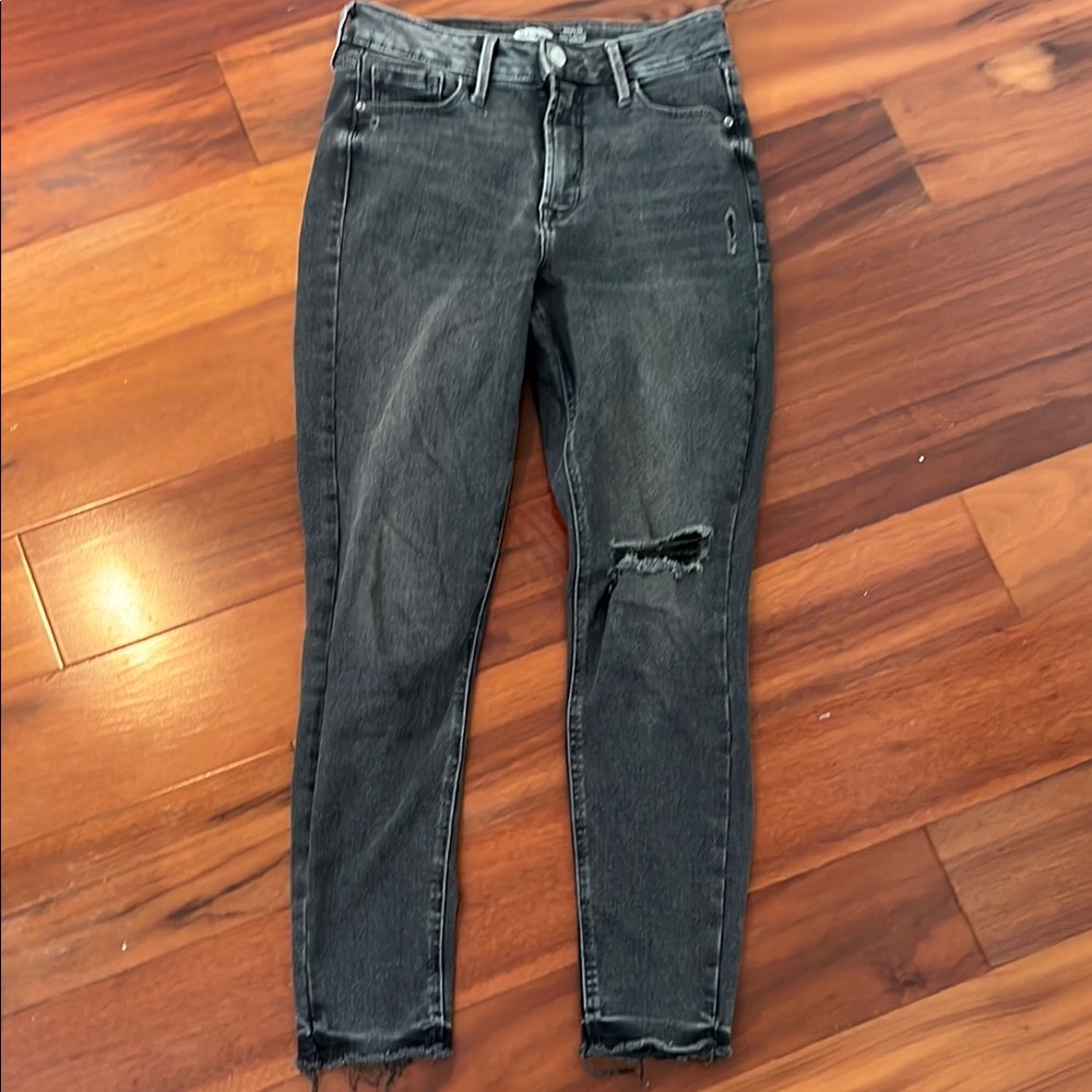 Old navy Women's Black Distressed Jeans